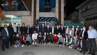 Ekrem Yüce, AK Parti Erenler Gençlik Merkezi açılışını yaptı