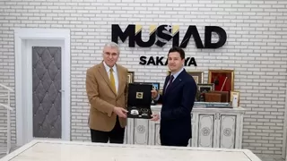 Ekrem Yüce'den MÜSİAD'a veda ziyareti