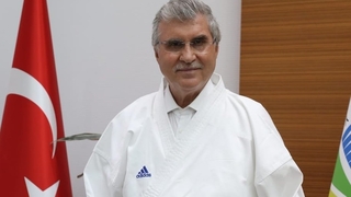 Ekrem Yüce siyah kuşak aldı!