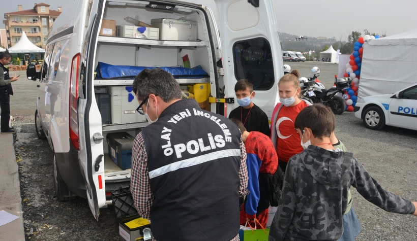  Emniyet Müdürlüğü standı büyük ilgi gördü