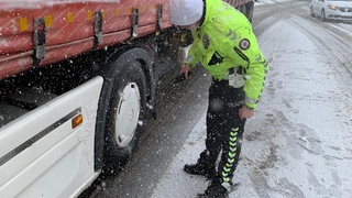 Emniyetten kış lastiği denetimi