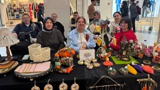 Engelsiz Hobi Atölyelerinin el emeği ürünleri Agora AVM’de sergilendi