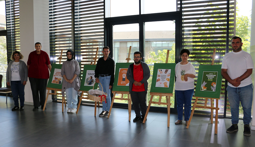 Engelsiz hobi atölyesinde yürek ısıtan etkinlik