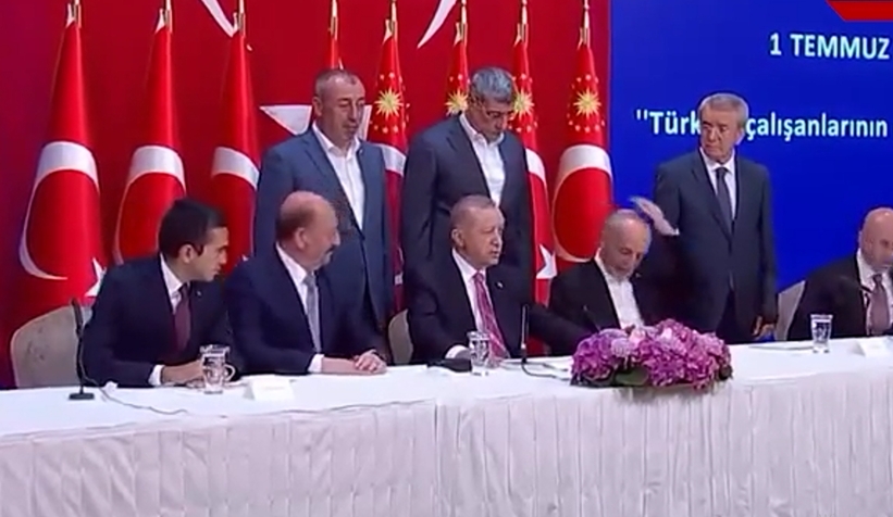 Erdoğan'dan Ergün Atalay'a: Senin başında da saç kalmadı ya