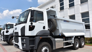 Erenler Belediyesi iki damperli kamyon aldı