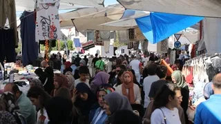 Erenler Çarşamba Pazarı yeni yerinde açıldı