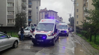 Erenler'de yangın 3 kişi hastaneye kaldırıldı