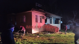 Arifiye'de yangın faciası;Baba ve kızı öldü