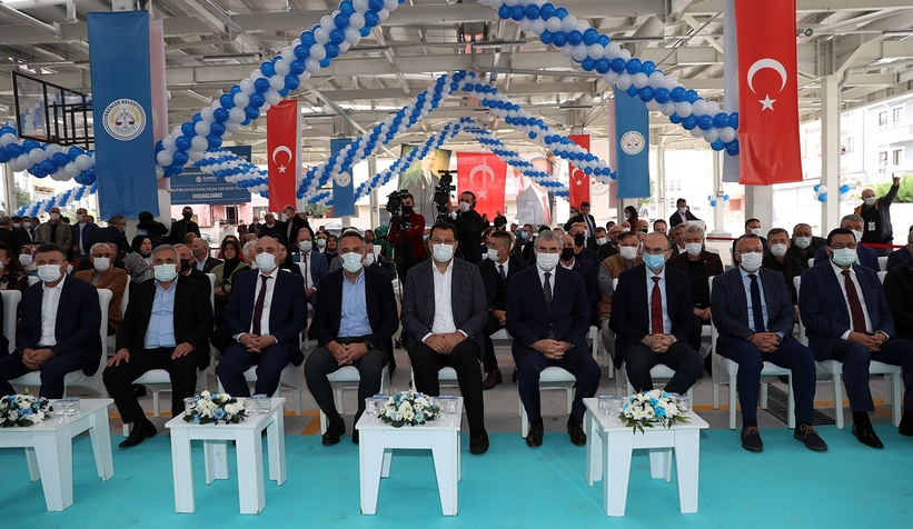 Erenler Kapalı Pazarı Yeri açıldı