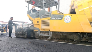 Erenler’de 15 sokak daha asfalt ile yenilendi