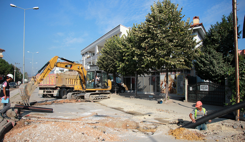 Erenler’de altyapı çalışmaları devam ediyor