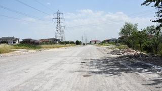 Erenler’de cadde ve yollarda çalışmalar devam ediyor