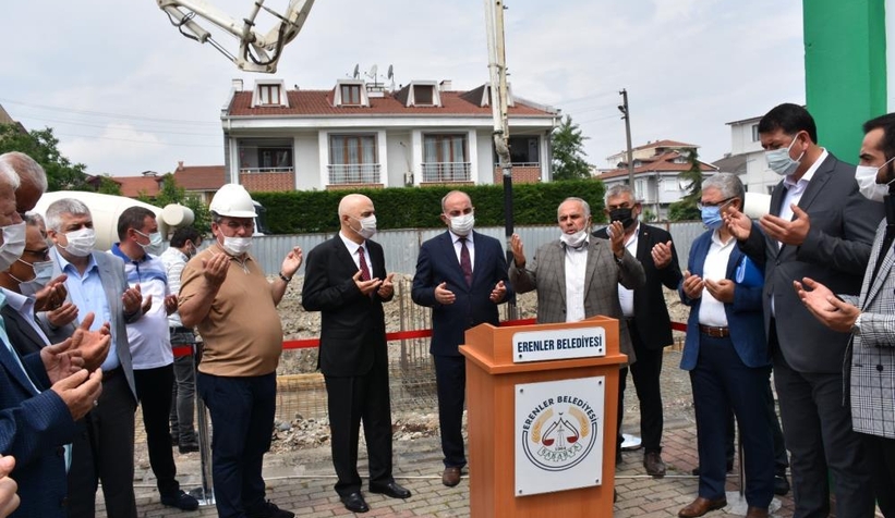 Erenler’in ilk kapalı pazar yerinin temeli atıldı