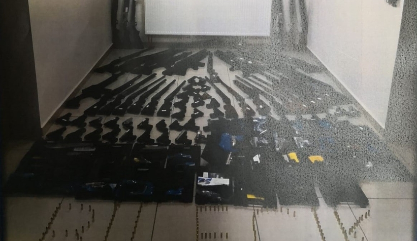 Eşi ve kayınpederini öldürmüştü, cephanelik çıktı