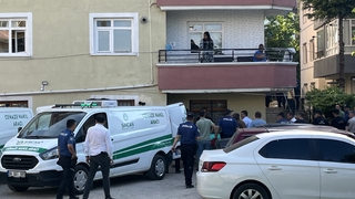 Eşini ve evde bulunan şahsı öldüren koca intihar etti