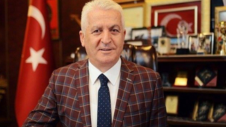 Eski belediye başkanı cezaevine girdi