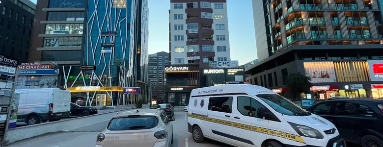 Eski sevgilisi öldürdü, ardından kendini vurdu