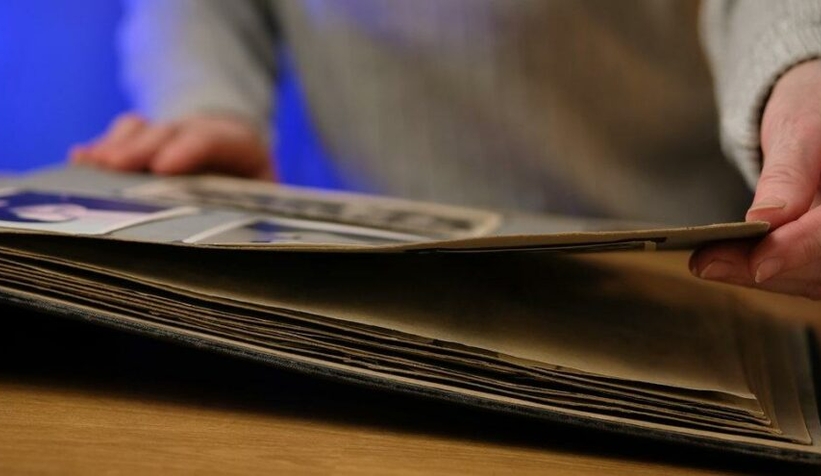 Eski sevgilisinin fotoğrafını saklayana tazminat şoku