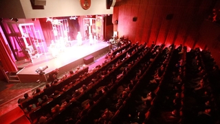 Eskicinin Tazesi Adapazarı’nda sahne aldı