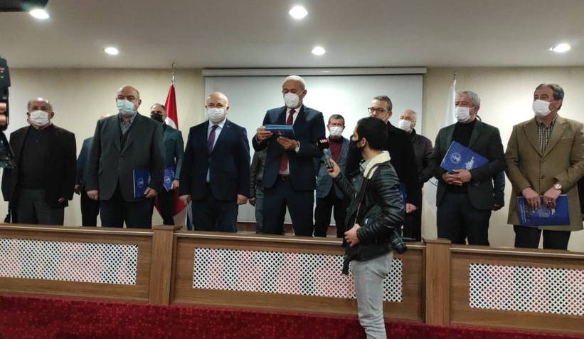 Esnaf alacaklıların yüzüne bakamıyor