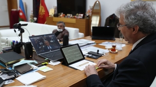 Esnaflarımızın yanında olmaya devam edeceğiz