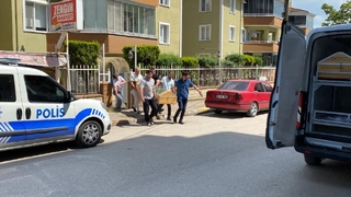 Evinde ölü bulundu