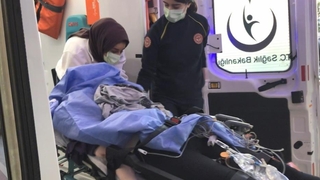 Evinde silahla vurulmuş halde bulundu