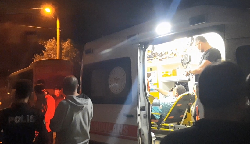 Evine giderken silahlı saldırıya uğradı