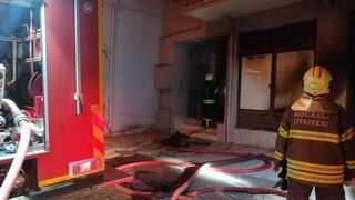 Evlenmek isteyen babasına kızdı, garajı ateşe verdi