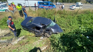 Evli çifti kaza ayırdı