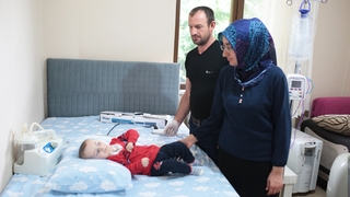 Eymen bebek yardım bekliyor