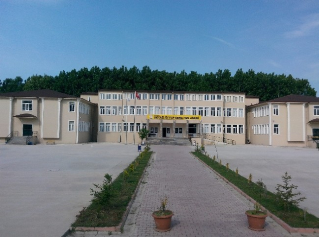 Eyyüp Genç Fen Lisesi karantinaya alındı