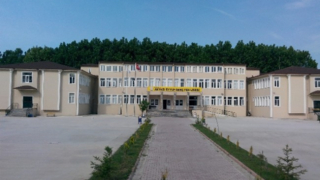 Eyyüp Genç Fen Lisesi karantinaya alındı