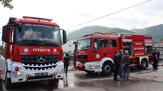 Fabrikada gaz kaçağından çıkan yangın korkuttu