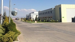 Fabrikada nitrik asit tankı patladı, çalışanlar tahliye edildi