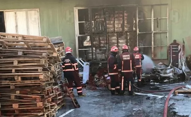 Fabrikada yangın