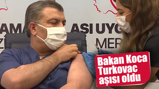 Fahrettin Koca hatırlatma dozunu Turkovac yaptırdı