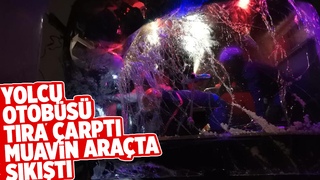 Feci kazada muavin araçta sıkıştı