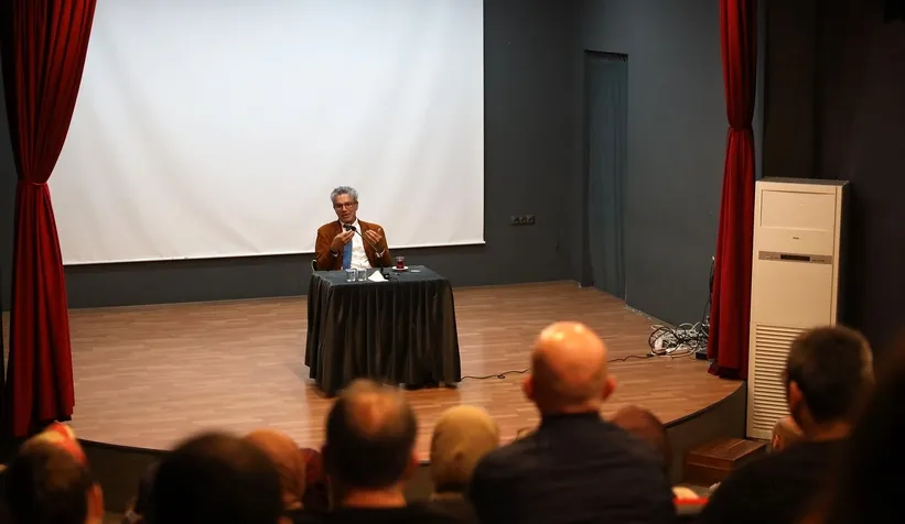 Felsefe Atölyesi yoğun katılımla başladı