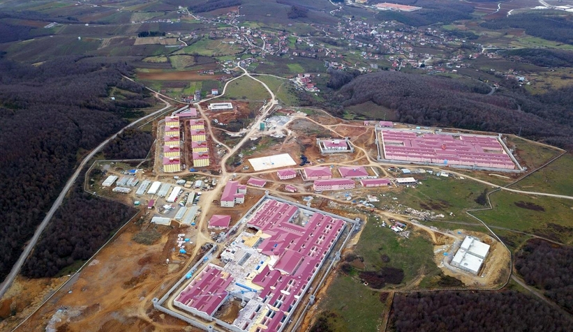 Ferizli'deki dev cezaevi inşaatından fotoğraflar