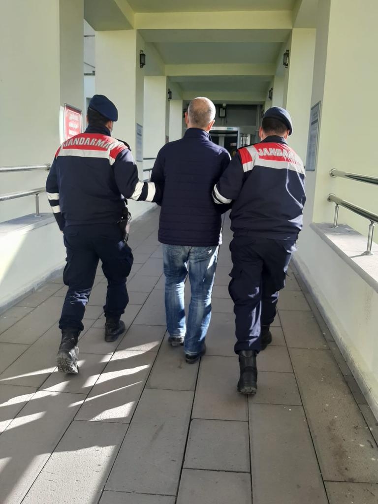 FETÖ'den 6 yıl 3 ay ceza alan komiser Arifiye'de yakalandı