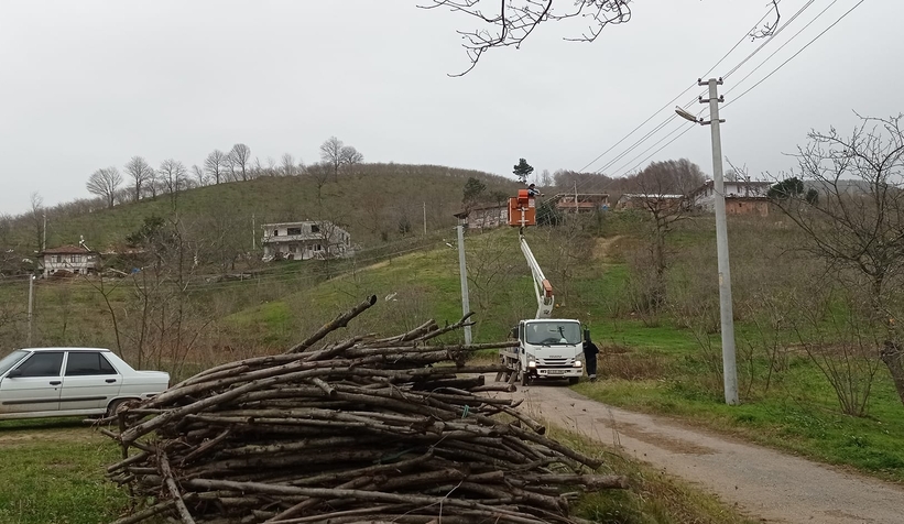 Fırtına Akyazı'yı vurdu