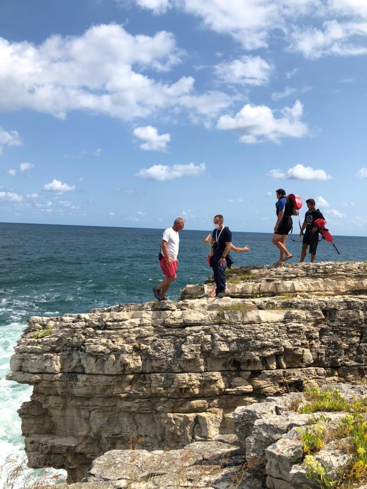 Fotoğraf çekilirken dalgalara kapılıp kayboldu