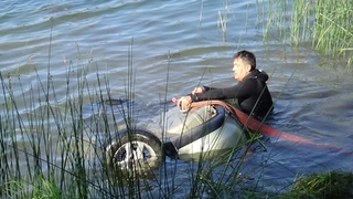 Fotoğraf çekmek için araçtan indi, hayatının şokunu yaşadı