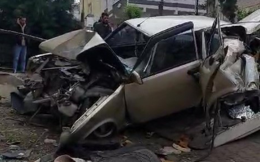 Freni boşalan kamyon ortalığı savaş alanına çevirdi