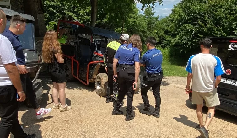Freni tutmayan ATV devrildi: 4 yaralı