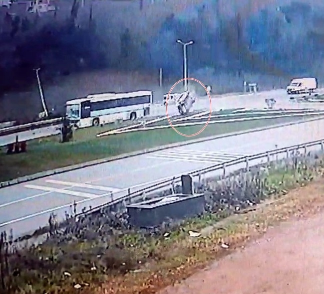 1 kişinin can verdiği feci kaza kamerada