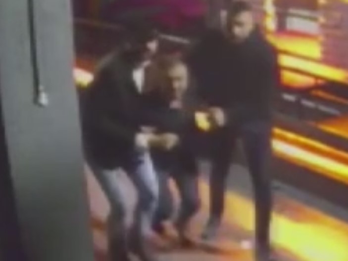 1 kişinin öldüğü çatışma kamerada: Dakikalarca böyle çatıştılar