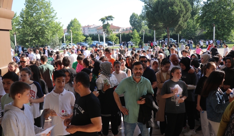 1 milyonu aşkın 8. sınıf öğrencisi bugün LGS sınavına girdi