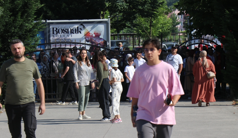 1 milyonu aşkın 8. sınıf öğrencisi bugün LGS sınavına girdi